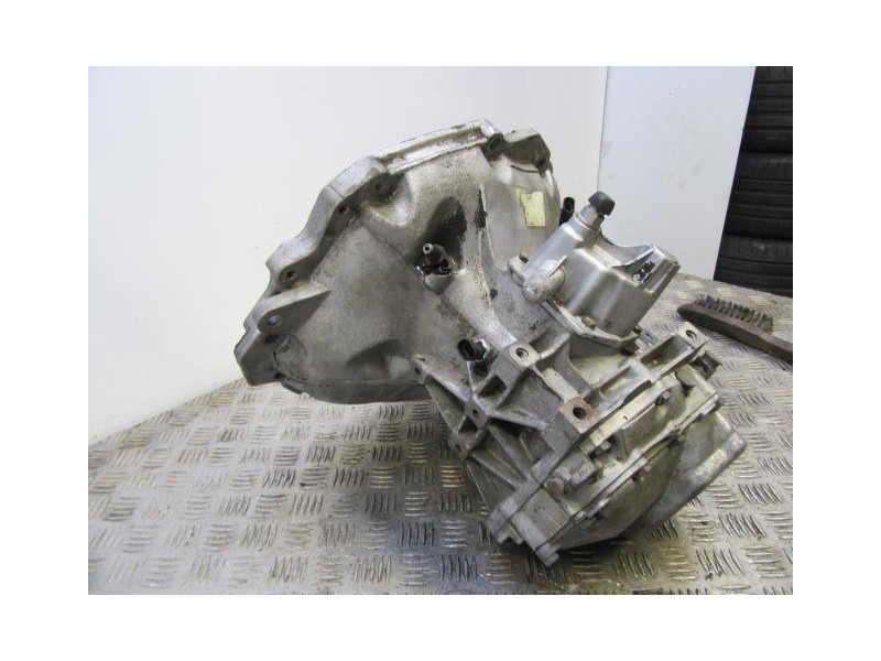 Recambio de cambio 5v (gasolina) : daewoo nubira : 1.6 g (108,77cv) [2004] para daewoo nubira 1.6 g referencia OEM IAM CRBC372  