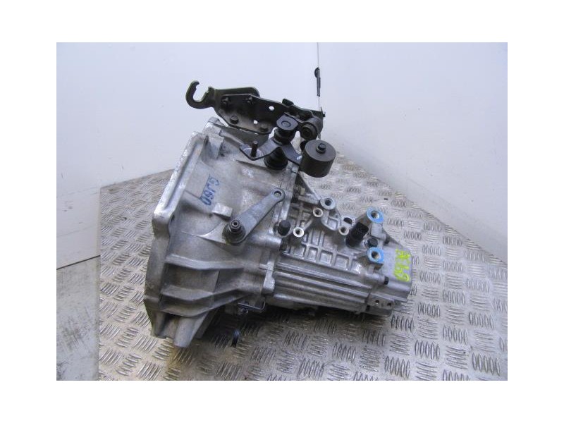 Recambio de cambio 5v (gasolina) : kia cerato : 1.6 g (104,96cv) [2005] para kia cerato 1.6 g referencia OEM IAM J41873  