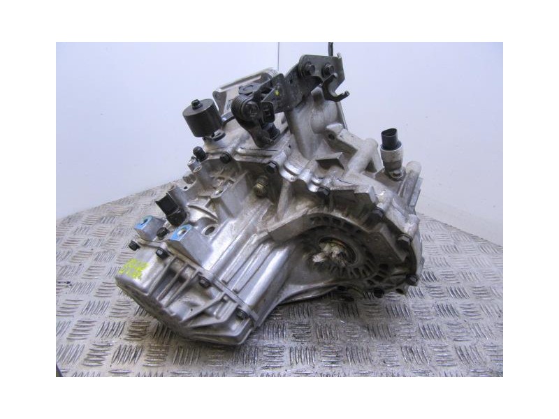 Recambio de cambio 5v (gasolina) : kia cerato : 1.6 g (104,96cv) [2005] para kia cerato 1.6 g referencia OEM IAM J41873  