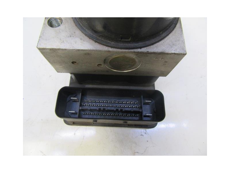 Recambio de abs : ford fiesta : 1.3 g (69,34cv) [2003] para ford fiesta 1.3 g referencia OEM IAM 2S61-2M110-CE  