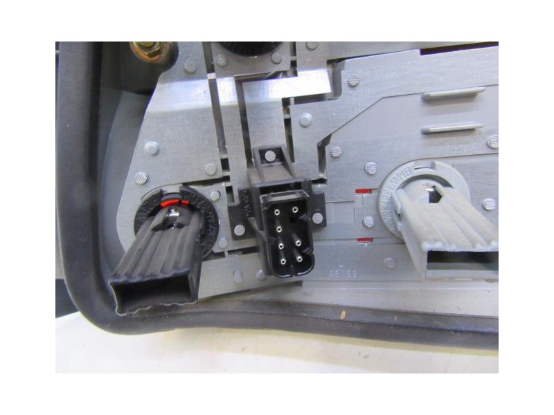 Recambio de piloto trasero izq. : bmw 320 : 1.7 tds (89,73cv) [1997] para bmw  320 1.7 tds referencia OEM IAM   