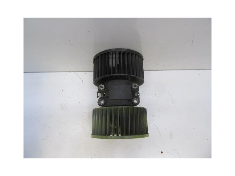 Recambio de motor calefaccion : bmw 320 : 1.7 tds (89,73cv) [1997] para bmw  320 1.7 tds referencia OEM IAM 0130111188  