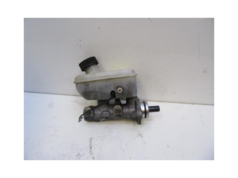Recambio de bomba de freno : kia carnival : 2.9 td (126,44cv) [2000] para kia carnival 2.9 td referencia OEM IAM   