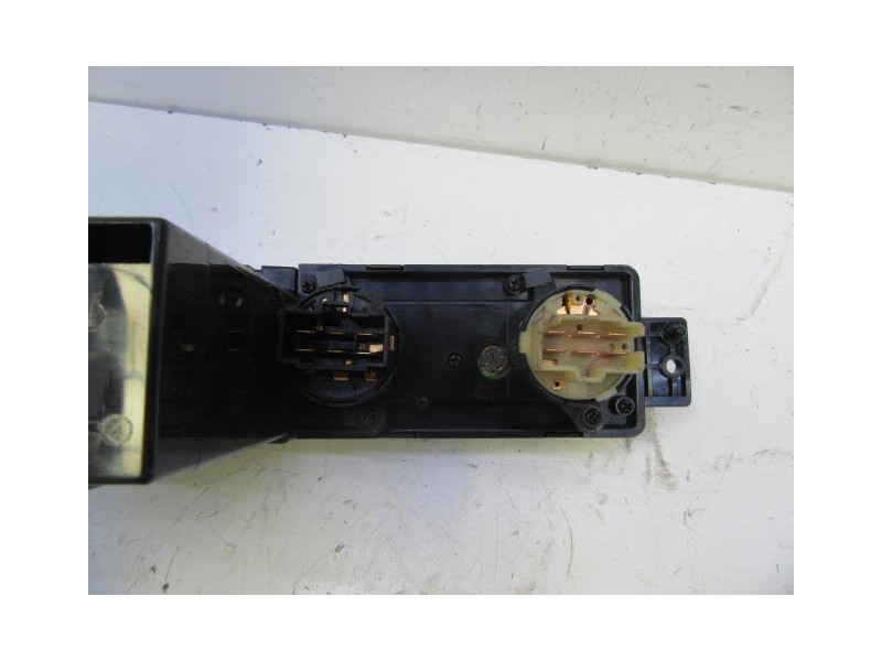 Recambio de mandos calefaccion : kia carnival : 2.9 td (126,44cv) [2000] para kia carnival 2.9 td referencia OEM IAM 0K55A-61-19