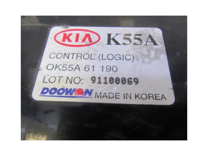 Recambio de mandos calefaccion : kia carnival : 2.9 td (126,44cv) [2000] para kia carnival 2.9 td referencia OEM IAM 0K55A-61-19