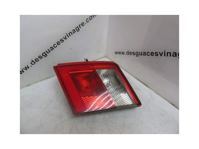Recambio de piloto porton derecho para saab 9-5 3.0 tid d308l 177cv referencia OEM IAM   