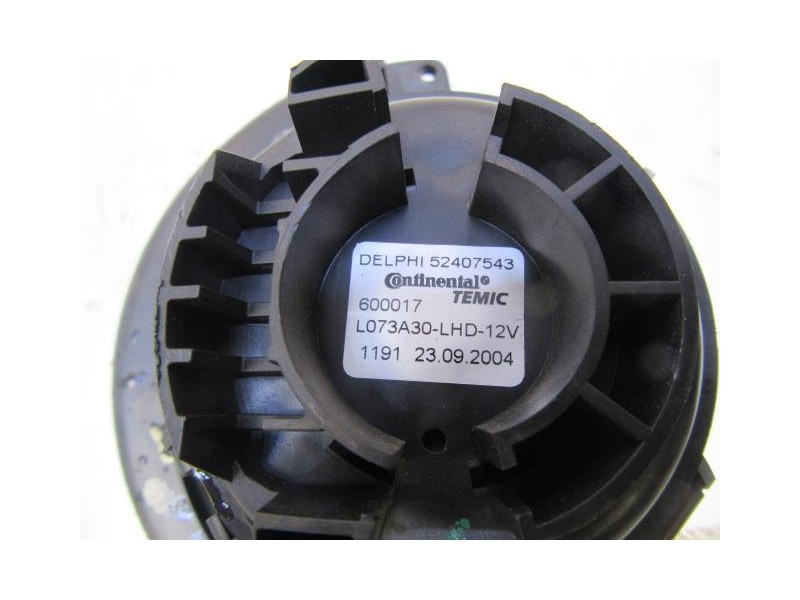 Recambio de motor calefaccion : opel astra : 1.9 cdti (119,64cv) [2005] para opel astra 1.9 cdti referencia OEM IAM 52407543  