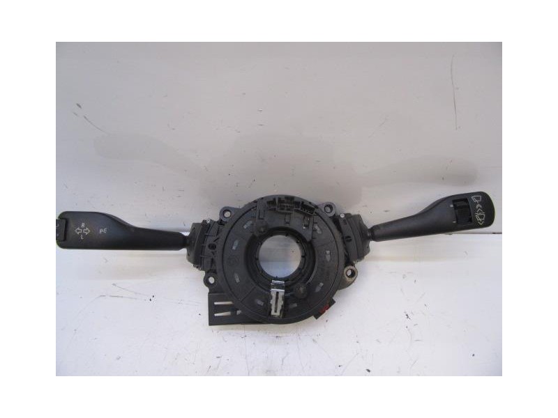 Recambio de mando luces y limpias : bmw x3 : 2.0 td (149,56cv) 6v [2007] para bmw x3 2.0 td 6v referencia OEM IAM   