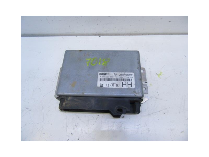 Recambio de centralita : opel omega : 2.5 g (169,95cv) [1997] para opel omega 2.5 g referencia OEM IAM 0261203588  