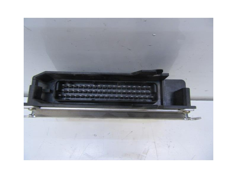 Recambio de centralita : opel omega : 2.5 g (169,95cv) [1997] para opel omega 2.5 g referencia OEM IAM 0261203588  