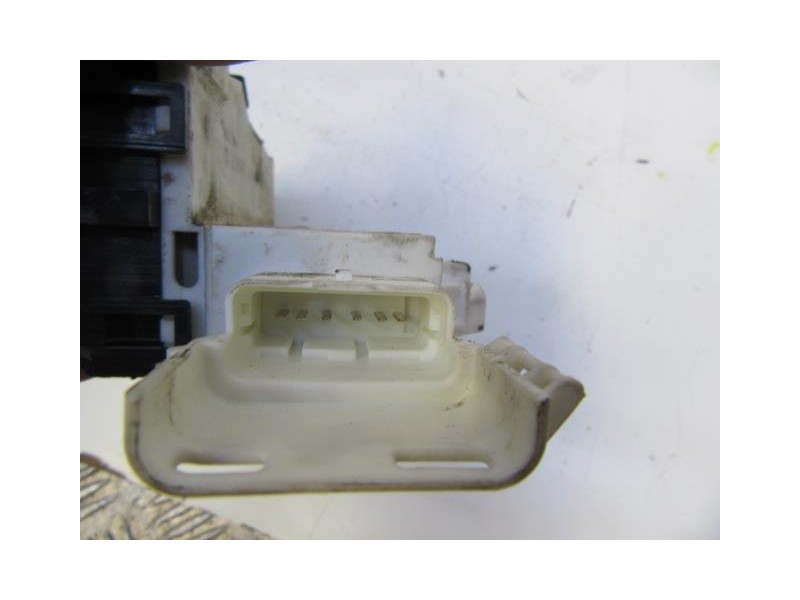 Recambio de cerradura pta. del. dch. : citroen c 4 : 1.6 hdi (108,77cv) [2005] para citroen c 4 1.6 hdi referencia OEM IAM 96471