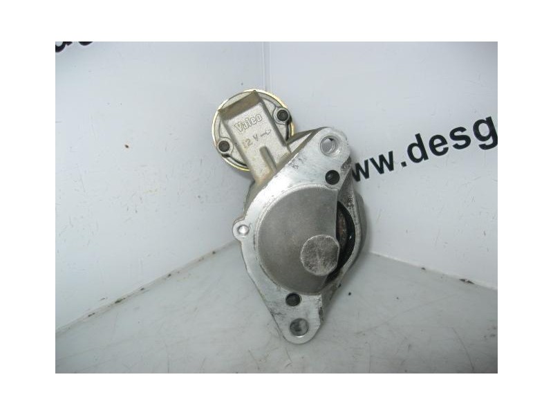 Recambio de motor arranque : renault clio : 1.1 g/d4f b7 (74,8cv) 5p [2001] para renault clio 1.1 g/d4f b7  5p referencia OEM IA