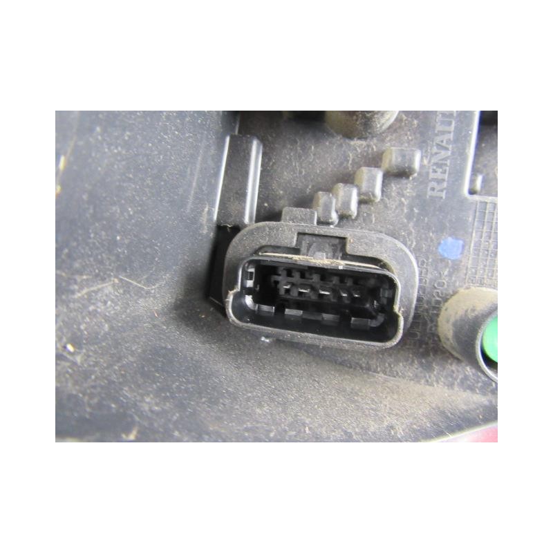 Recambio de piloto trasero dch. : renault clio : 1.1 g (74,78cv) [2010] para renault clio 1.1 g referencia OEM IAM   