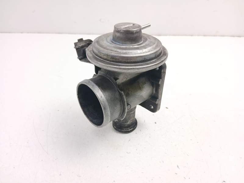 Recambio de valvula egr para bmw 3 (e46) 320 d referencia OEM IAM 7785452 72826400 