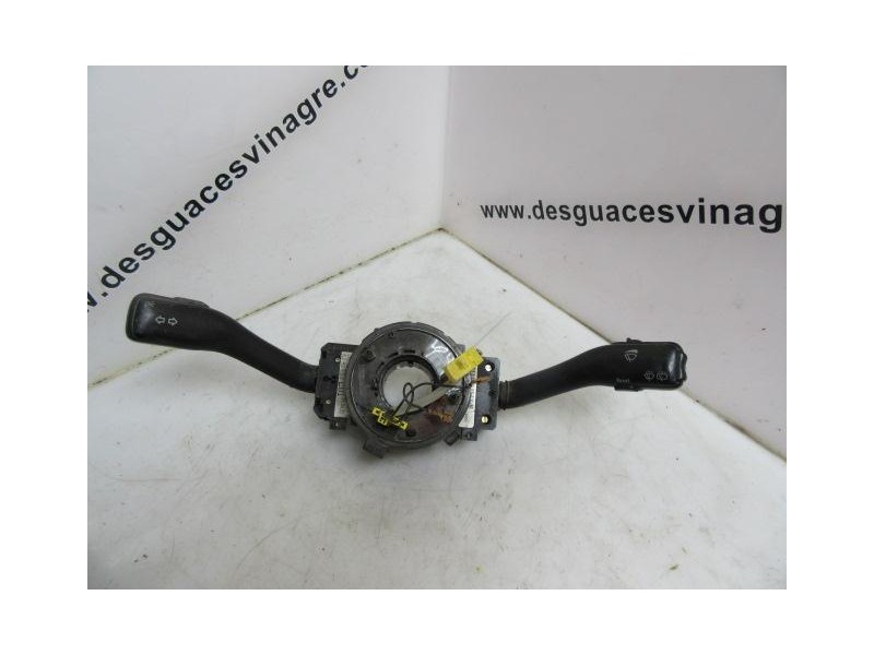 Recambio de mando luces y limpias : skoda octavia : 1.9 tdi 5p ranchera [2001] para skoda octavia 1.9 tdi ranchera referencia OE