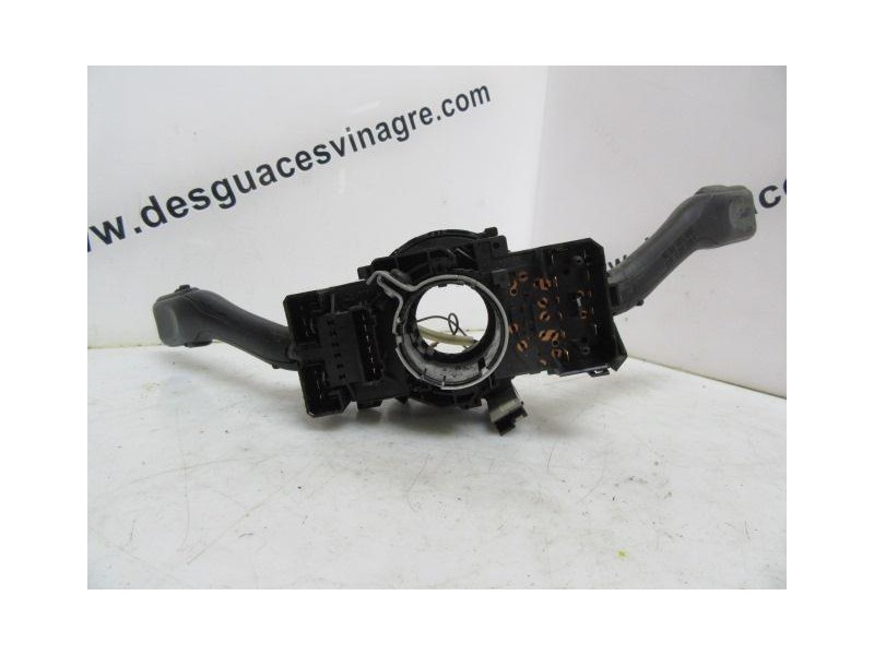 Recambio de mando luces y limpias : skoda octavia : 1.9 tdi 5p ranchera [2001] para skoda octavia 1.9 tdi ranchera referencia OE