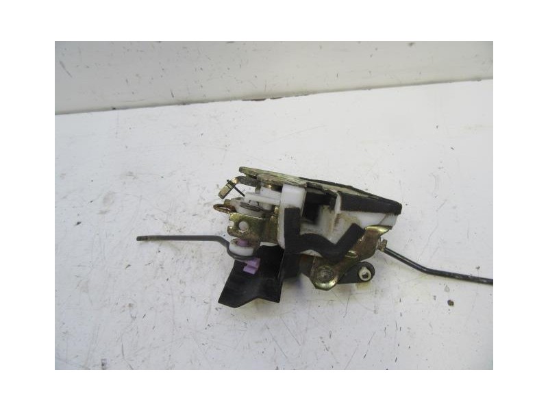 Recambio de cerradura pta. del. izq. : hyundai coupe : 2.0 g (138,68cv) 3p [2000] para hyundai coupe 2.0 g referencia OEM IAM   