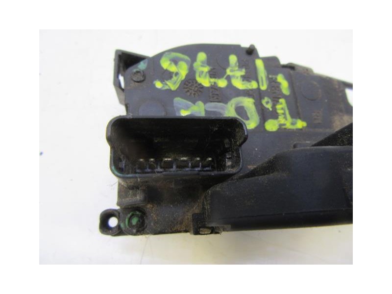 Recambio de cerradura pta. tras. dch. : renault scenic : 1.5 dci /k9k g8 (106,05cv) [2009] para renault scenic 1.5 dci /k9k g8 r