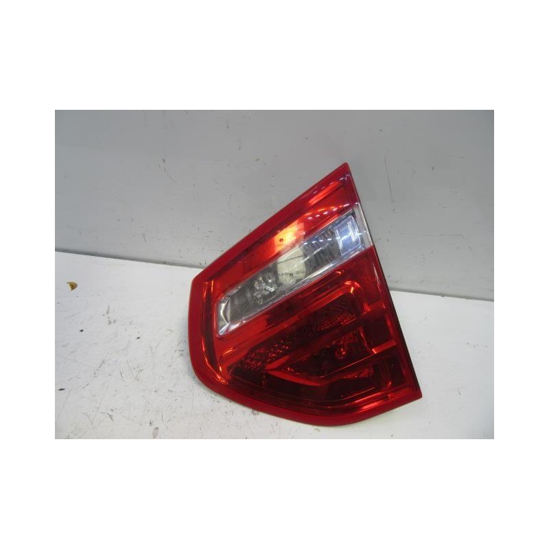 Recambio de piloto porton dch. : citroen c 4 : 1.6 hdi picasso (109cv) [2009] para citroen c 4 1.6 hdi picasso referencia OEM IA