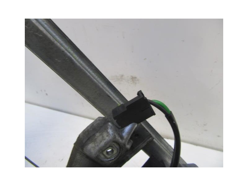 Recambio de elevalunas elec. tra. dch. : audi 100 : 2.6 g (149,56cv) [1994] para audi 100 2.6 g referencia OEM IAM ELECTRICO  