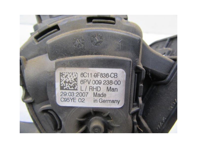 Recambio de potenciómetro aceleración : ford transit : 2.2 td (110,13cv) [2007] para ford transit 2.2 td referencia OEM IAM 6C11