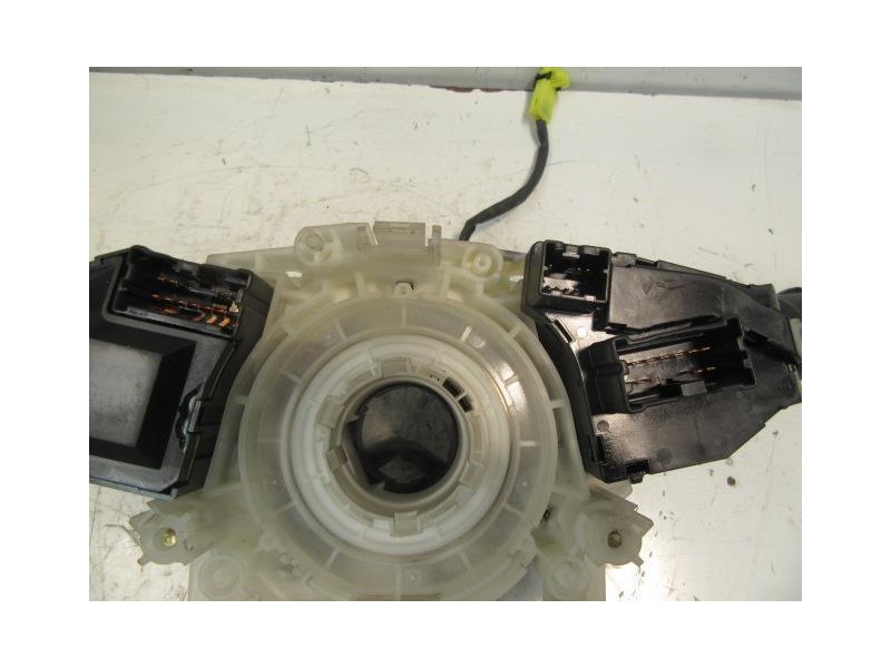 Recambio de mando luces y limpias : nissan almera : 1.8 g tino (115,57cv) [2006] para nissan almera 1.8 g tino referencia OEM IA