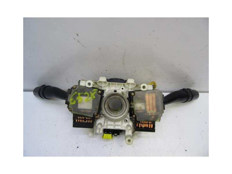 Recambio de mando luces y limpias : hyundai matrix : 1.6 g (103cv) [2006] para hyundai matrix 1.6 g referencia OEM IAM H0693400-
