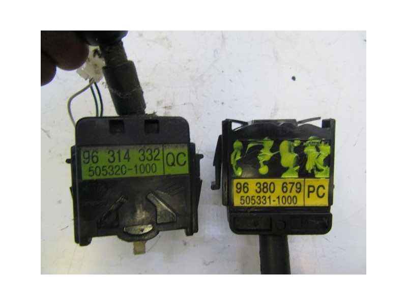 Recambio de mando luces y limpias : daewoo matiz : 0.8 g g/f8cv 5p [2000] para daewoo matiz 0.8 g g/f8cv referencia OEM IAM   