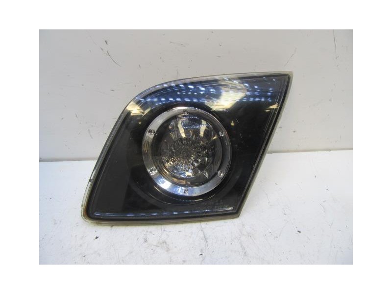 Recambio de piloto porton dch. : mazda 3 : 1.6 td (108,77cv) [2006] para mazda 3 1.6 td referencia OEM IAM   