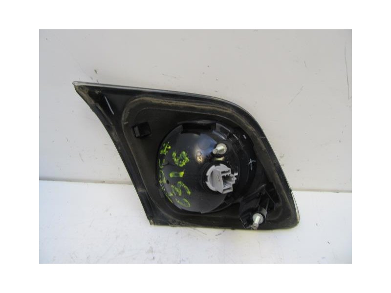 Recambio de piloto porton dch. : mazda 3 : 1.6 td (108,77cv) [2006] para mazda 3 1.6 td referencia OEM IAM   