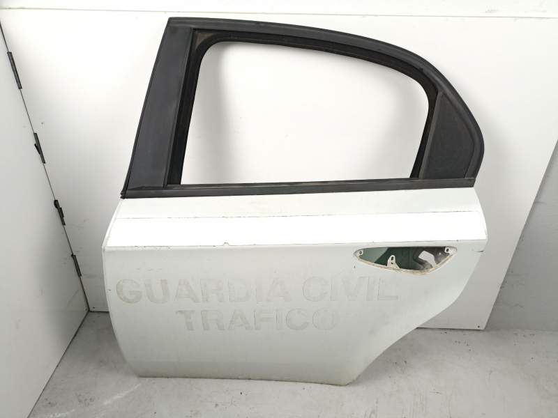 Recambio de puerta trasera izquierda para alfa romeo 159 2.4 tdi /939a9000 4p referencia OEM IAM 50513857  