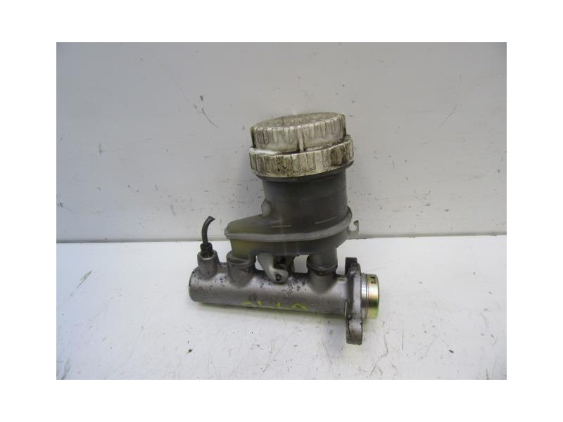Recambio de bomba de freno : mitsubishi galant : 2.0 g (135,96cv) [1997] para mitsubishi galant 2.0 g referencia OEM IAM   