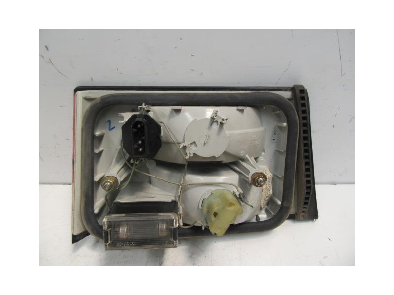Recambio de piloto porton dch. : bmw 520 : 2.0 g [1991] para bmw  520 2.0 g referencia OEM IAM   