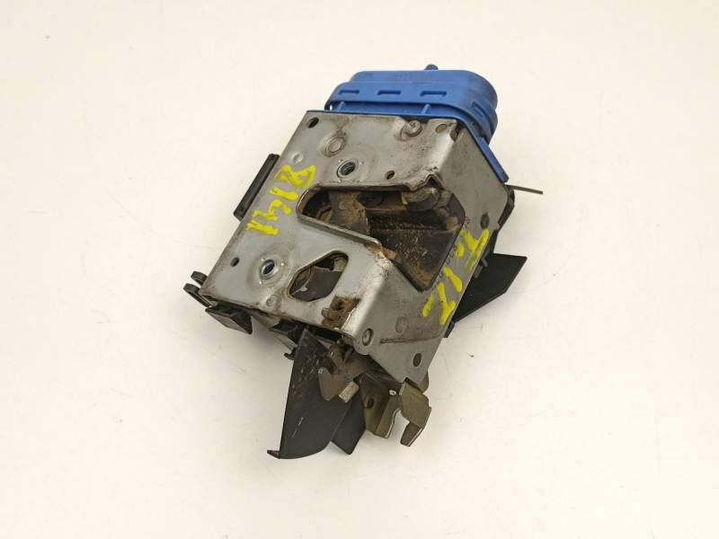 Recambio de cerradura puerta trasera izquierda para audi a3 (8l1) 1.9 tdi quattro referencia OEM IAM 8D0839015A  