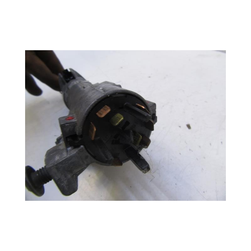 Recambio de antirrobo clausor arranque : volkswagen polo : 1.2 g (63,90cv) [2002] para volkswagen polo 1.2 g referencia OEM IAM 