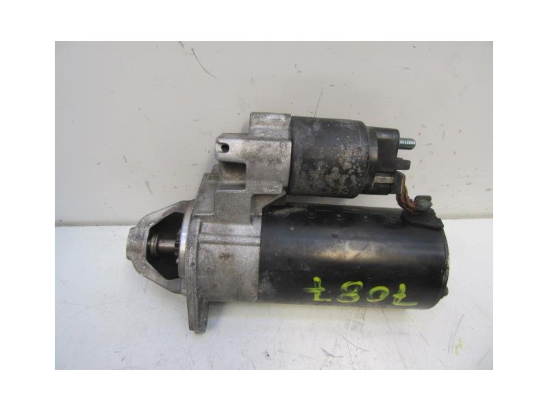 Recambio de motor arranque : m. benz vaneo : 1.7 cdi [2004] para m. benz vaneo 1.7 cdi referencia OEM IAM 0001115008BOSCH  