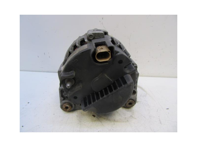 Recambio de alternador : volkswagen polo : 1.2 g (63,90cv) [2002] para volkswagen polo 1.2 g referencia OEM IAM 03D903025D  