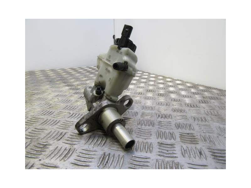 Recambio de bomba de freno para volkswagen golf 2.0 tdi v (140 cv) 6v referencia OEM IAM 1K2614019D  