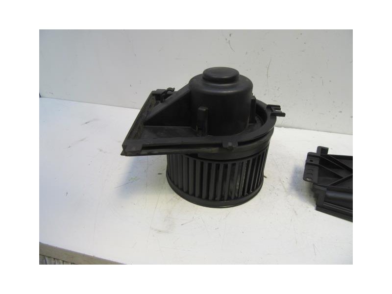 Recambio de motor calefaccion : volkswagen lupo : 1.4 g (74,78cv)automatico [2003] para volkswagen lupo 1.4 g automatico referen