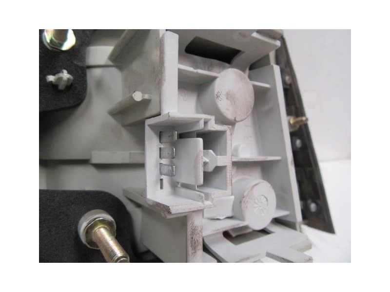 Recambio de piloto porton dch. : lancia k : 2.0 g [1999] para lancia k 2.0 g referencia OEM IAM   