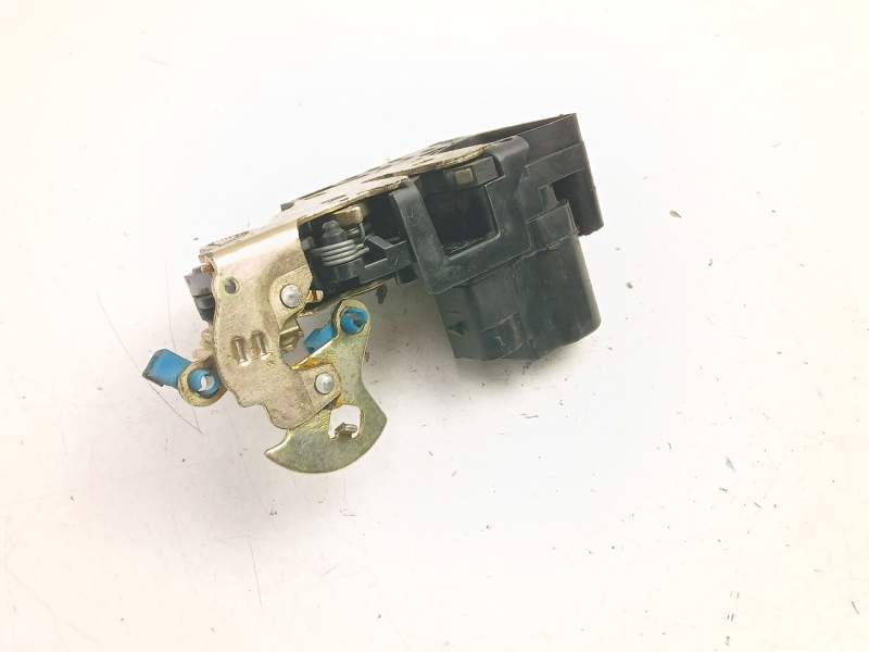 Recambio de cerradura puerta delantera izquierda para daewoo tacuma (u100) 1.6 referencia OEM IAM 96292105  