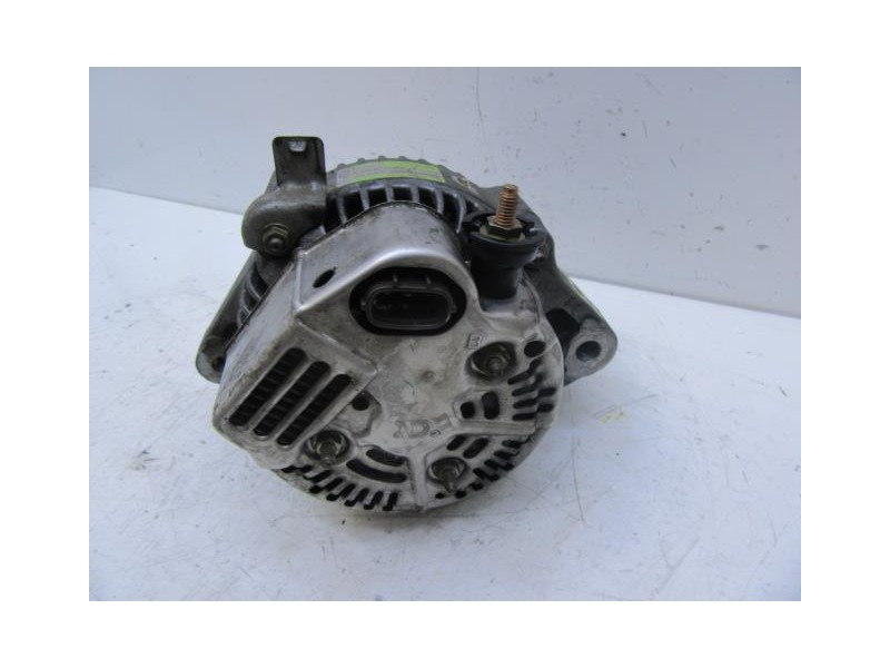 Recambio de alternador : toyota carina : 2.0 g (133,24cv) [1993] para toyota carina 2.0 g referencia OEM IAM 27060-74370  