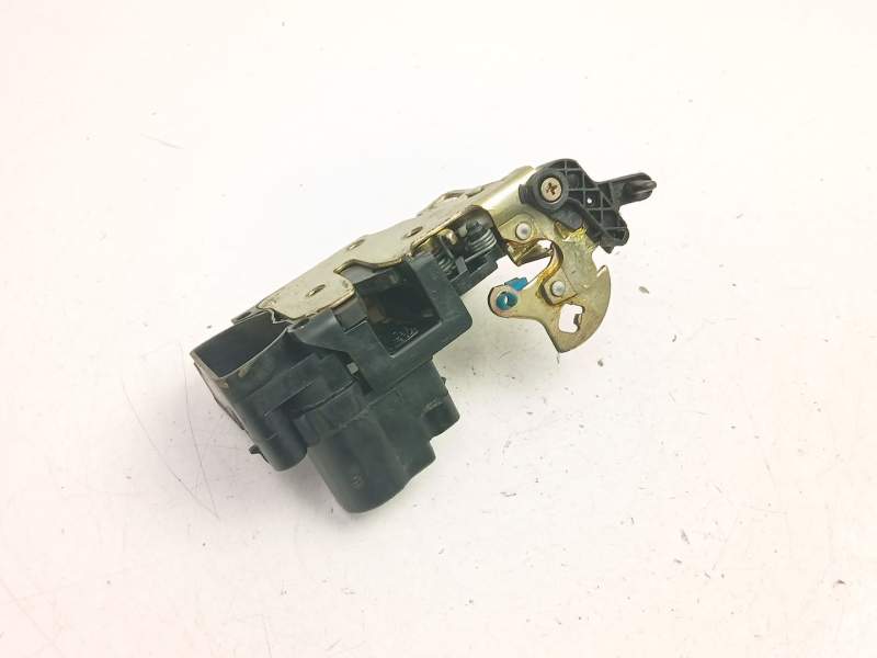 Recambio de cerradura puerta trasera derecha para daewoo tacuma (u100) 1.6 referencia OEM IAM 96260996  