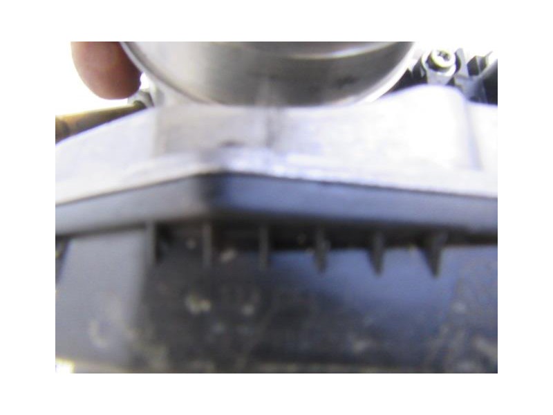 Recambio de caja mariposa : seat leon : 1.6 g 5v [2000] para seat leon 1.6 g 5v referencia OEM IAM 06A133064J  