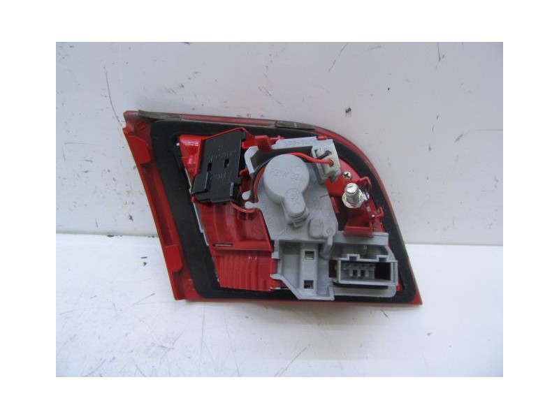 Recambio de piloto porton dch. : audi a3 : 1.9 tdi (104,69cv) [2009] para audi a3 1.9 tdi referencia OEM IAM   