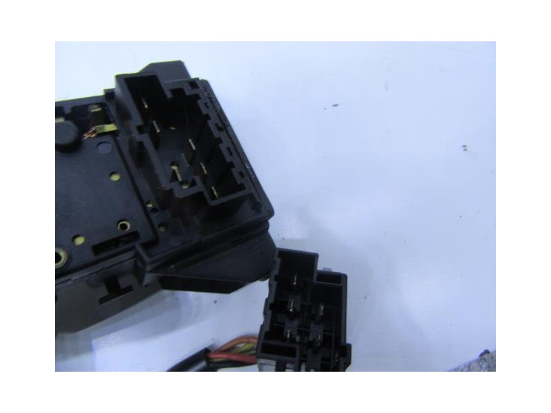 Recambio de mando luces y limpias : volvo 850 : 2.5 td (140,04cv) [1996] para volvo 850 2.5 td referencia OEM IAM   