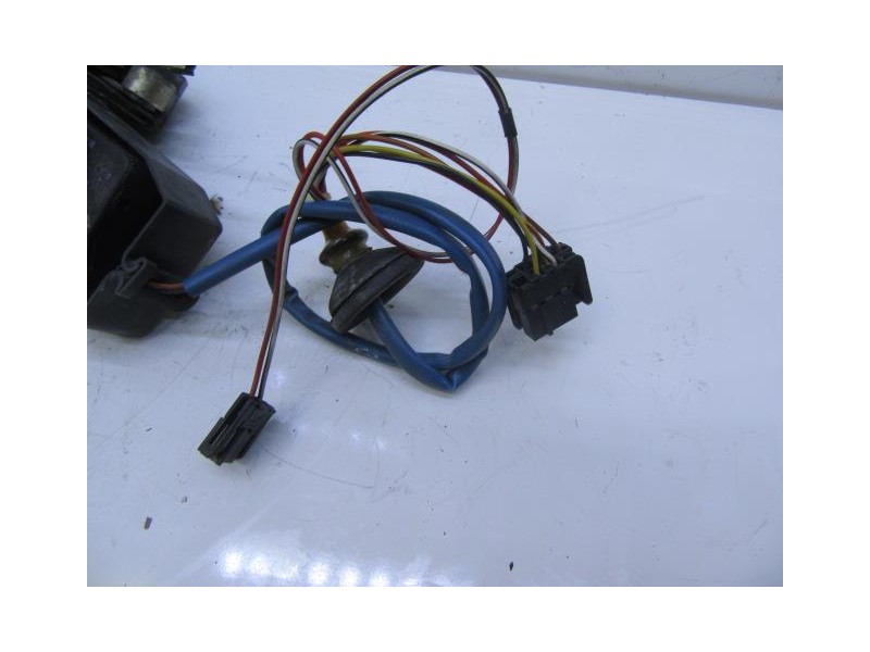 Recambio de cerradura pta. tras. dch. : volvo 850 : 2.5 td (140,04cv) [1996] para volvo 850 2.5 td referencia OEM IAM   