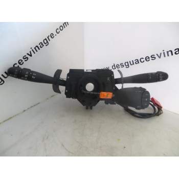 MANDO LUCES Y LIMPIAS LOS DOS 