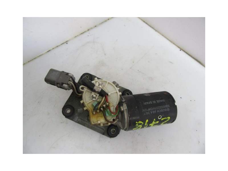 Recambio de motor limpia delantero para nissan terrano 2.7 g -td27 turbo3p referencia OEM IAM 964367  9390332384