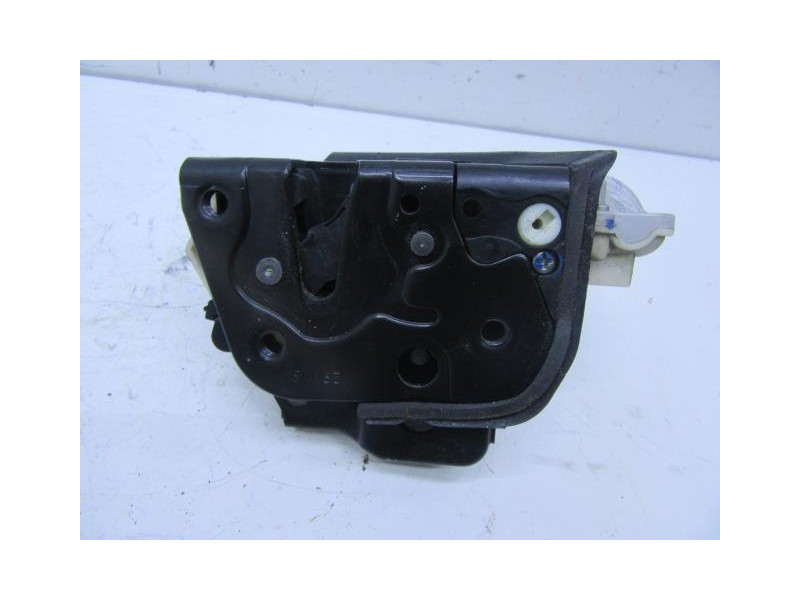 Recambio de cerradura pta. del. dch. : audi a4 : 2.0 tdi (140,04cv) [2006] para audi a4 2.0 tdi referencia OEM IAM   